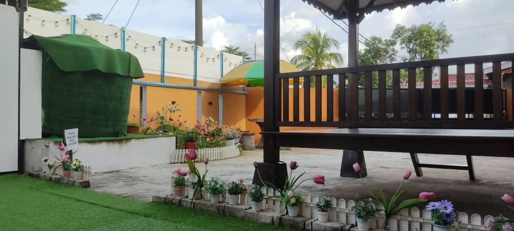 Ns Homestay Private Pool ตานาห์เมราห์ ภายนอก รูปภาพ